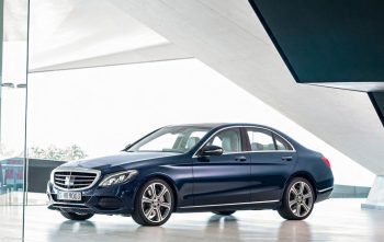 2016 مرسدس بنز  C300 4MATIC